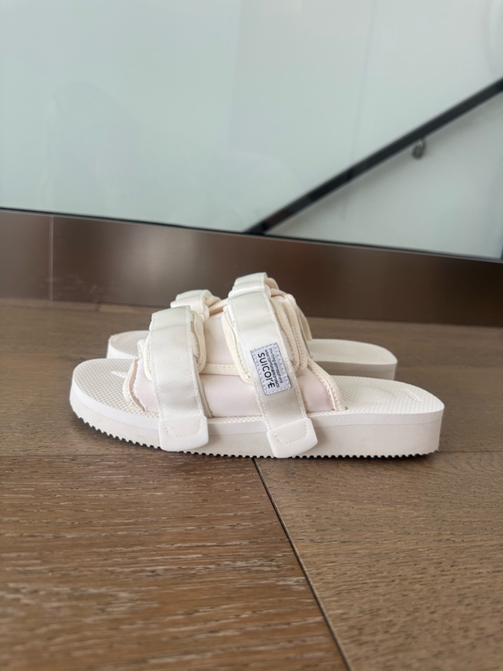 Suicoke Cream Slides